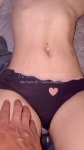 คลิปหลุด mikemesex Onlyfans สาวไทยหุ่นแน่น ดูดควยยาวน้ำลายยืด แล้วโดนซอยหีแรงแตกในคาหี
