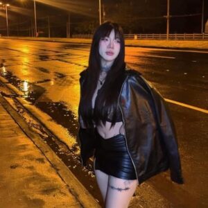 คลิปหลุด Onlyfans เน็ตไอดอลผิวขาวนมยักษ์ หีแดงฉ่ำ โดนซอยท่าหมาแรงๆ ริมสระน้ำแตกคาหี