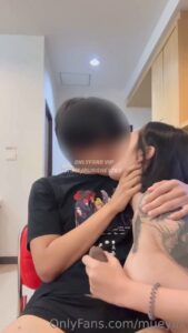 คลิปหลุด OnlyFans นมใหญ่ผิวขาว ขึ้นคร่อมซอยหีเสียว ๆ โม๊กควยลึกแตกในคาหี